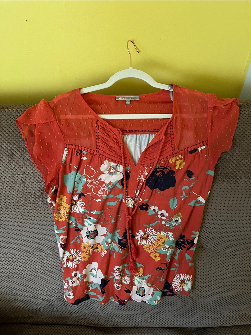 Daniel Rainn Rust-Red Floral Tie-Front Blouse